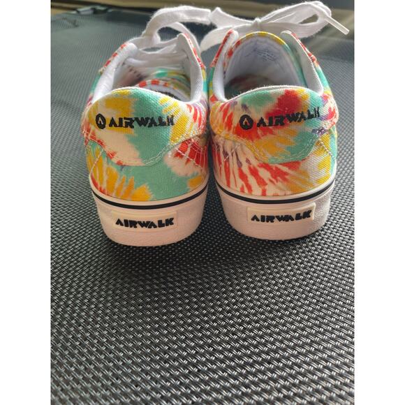 Airwalk Tie Dye Shoes 5.5M 7.5W Like new condition - Picture 16 of 16